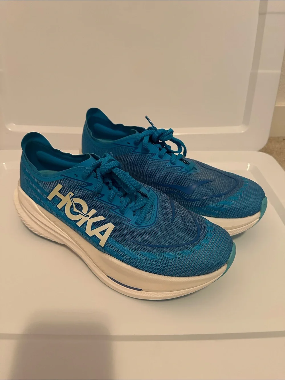 Hoka Men’s Size 11 Mach X2